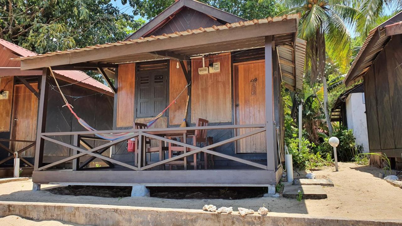 Hotel The Station Tioman Kampong Ayer Batang Exterior foto