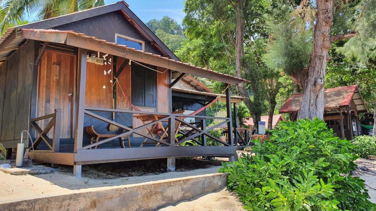 Hotel The Station Tioman Kampong Ayer Batang Exterior foto