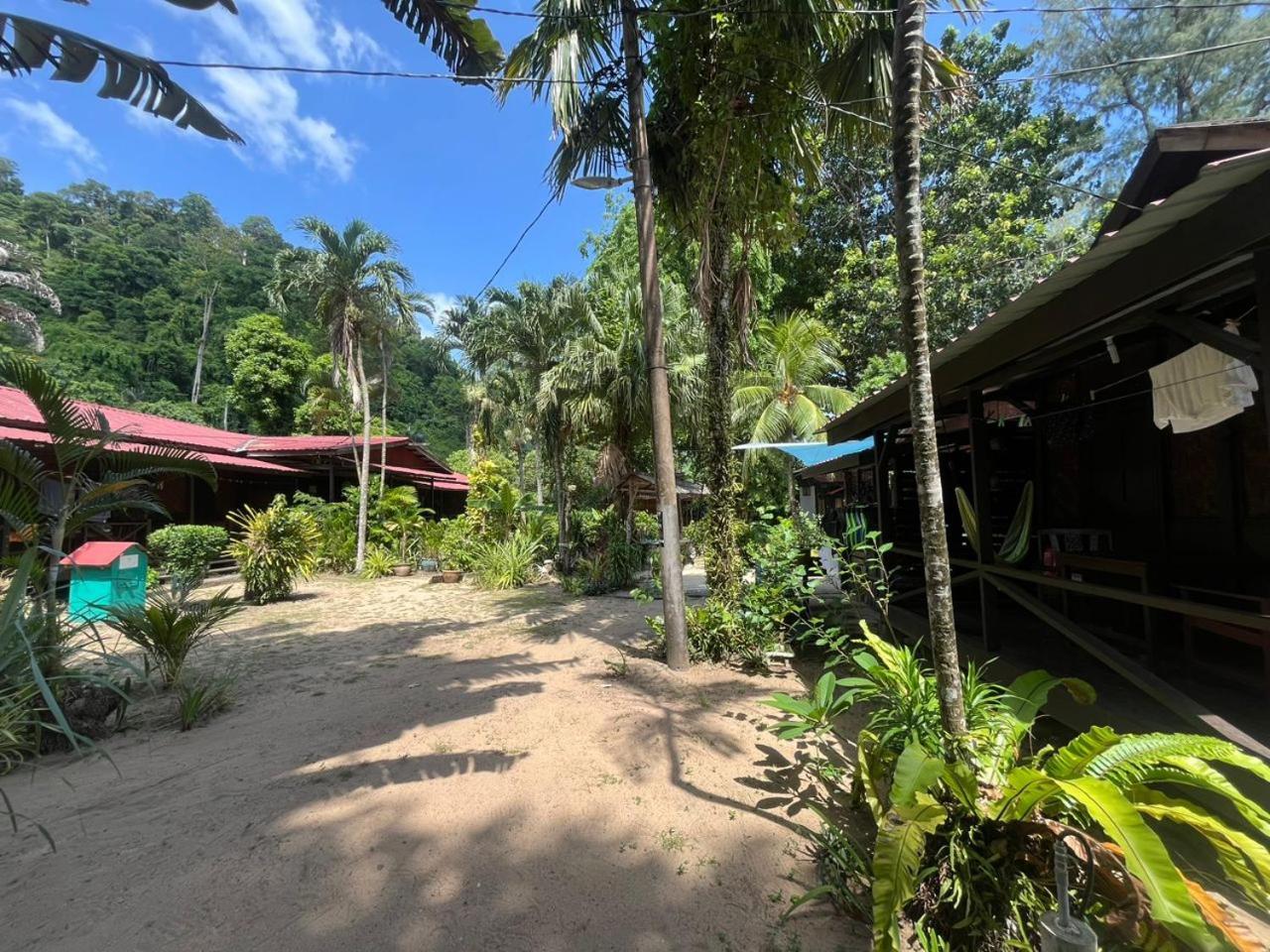 Hotel The Station Tioman Kampong Ayer Batang Exterior foto