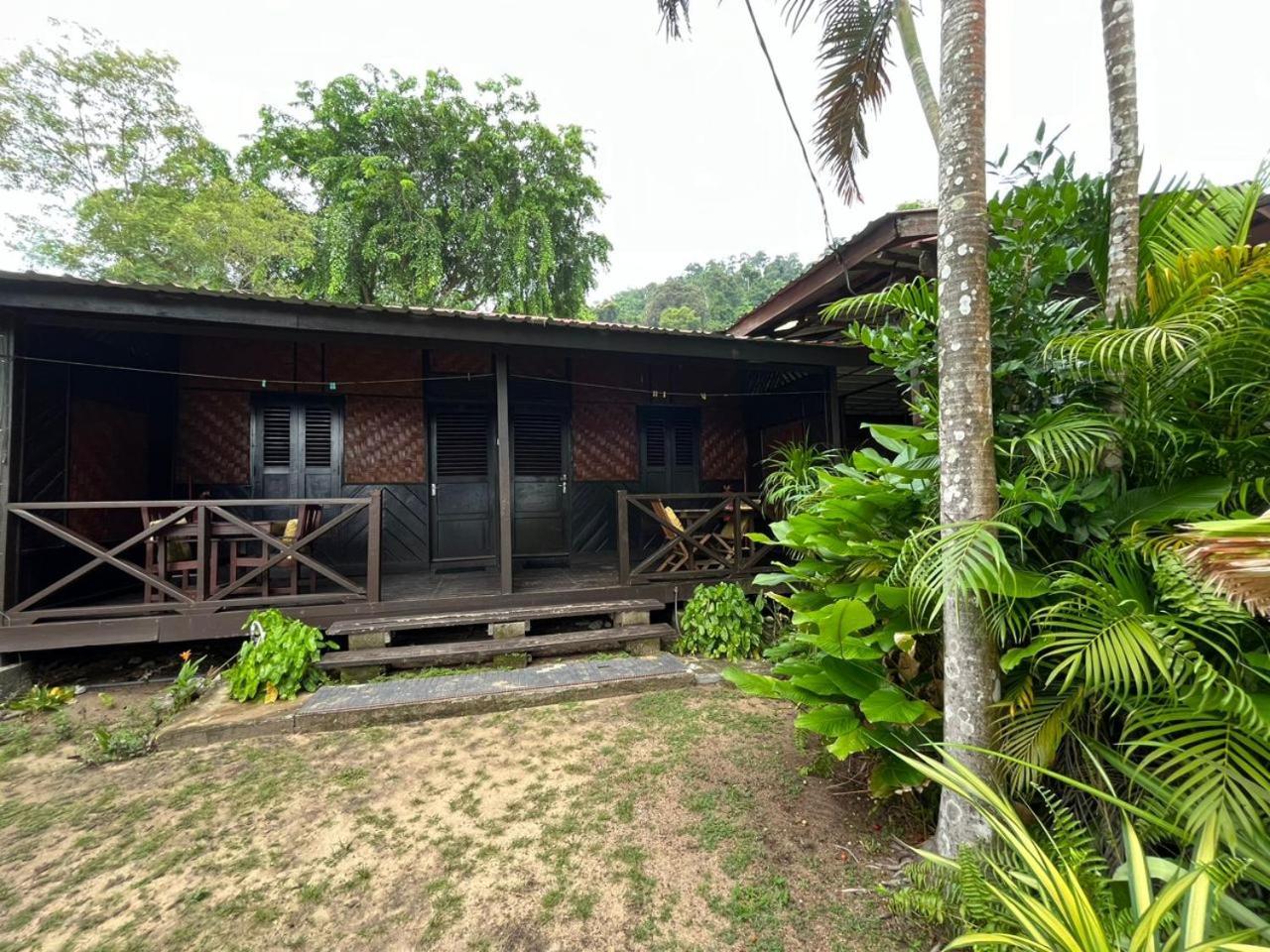 Hotel The Station Tioman Kampong Ayer Batang Exterior foto