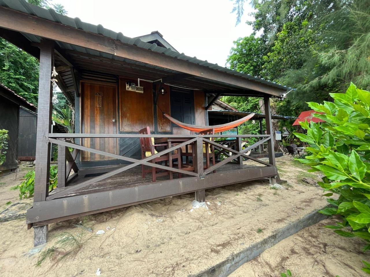 Hotel The Station Tioman Kampong Ayer Batang Exterior foto