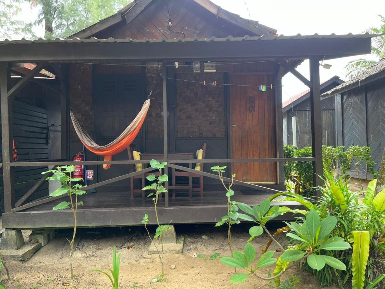 Hotel The Station Tioman Kampong Ayer Batang Exterior foto