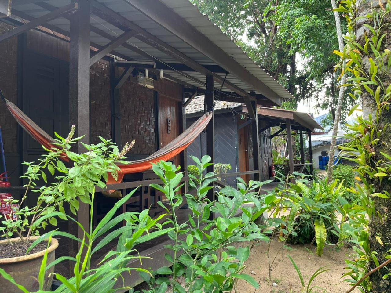 Hotel The Station Tioman Kampong Ayer Batang Exterior foto