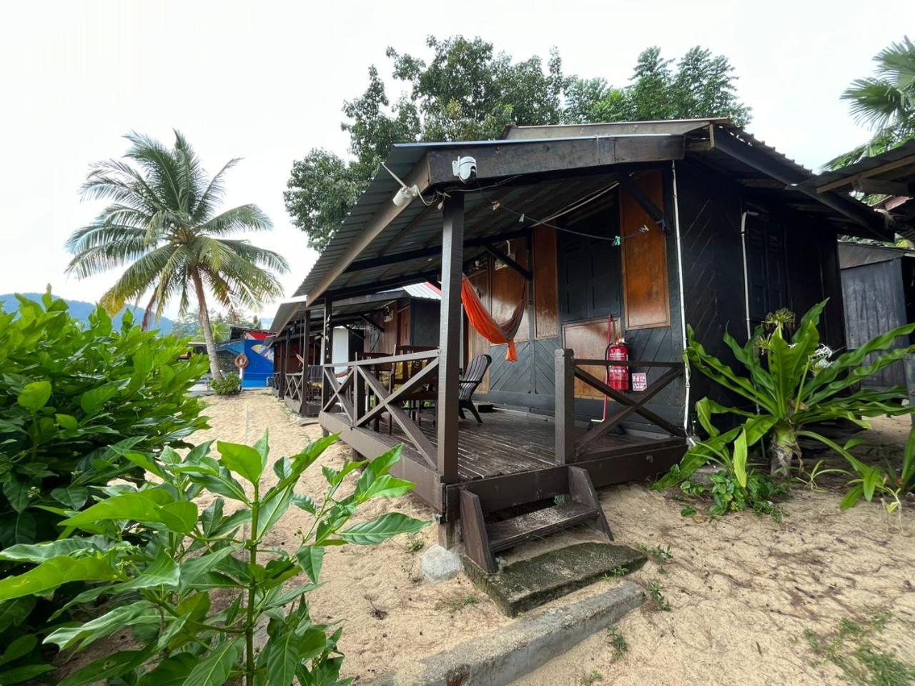 Hotel The Station Tioman Kampong Ayer Batang Exterior foto