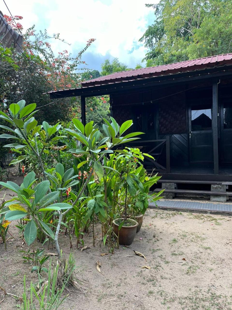 Hotel The Station Tioman Kampong Ayer Batang Exterior foto