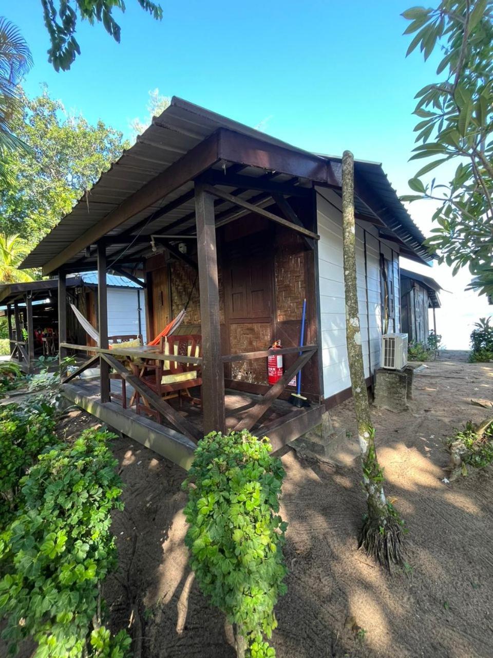 Hotel The Station Tioman Kampong Ayer Batang Exterior foto